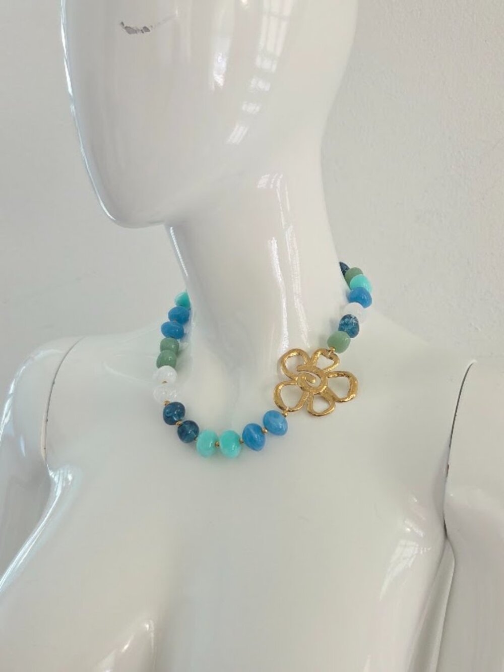 Multicolor Beaded Gold Flower Statement Necklace - Picture 11 of 15